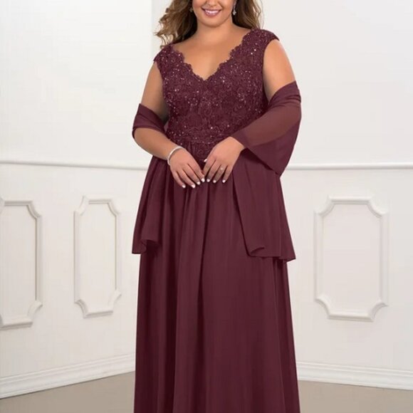 Woman's Prom/ Formal Dress/ Bridesmaid Dress..Size 14 - Picture 3 of 6